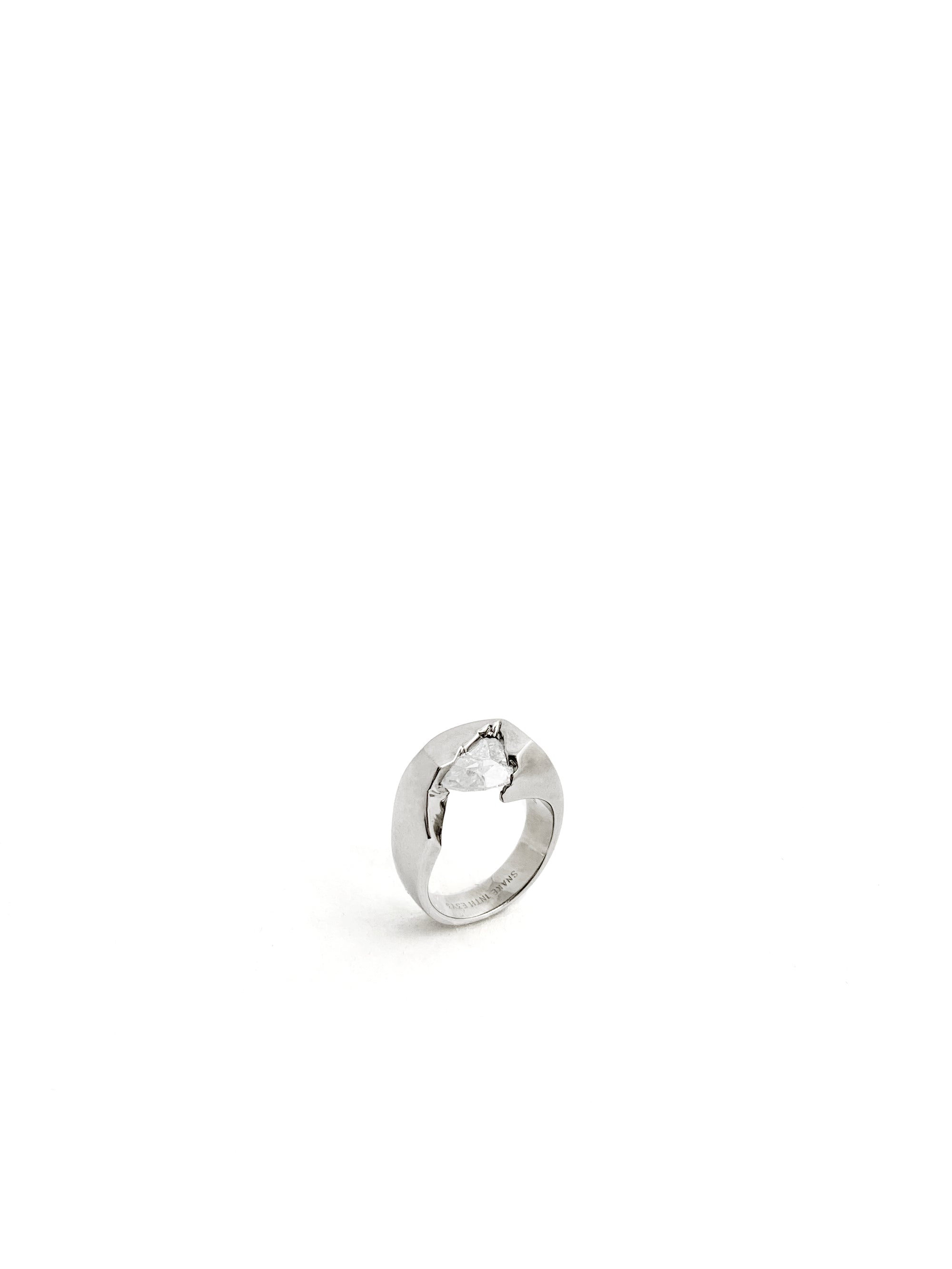 WHITE STONE IN THE BRICK RING I