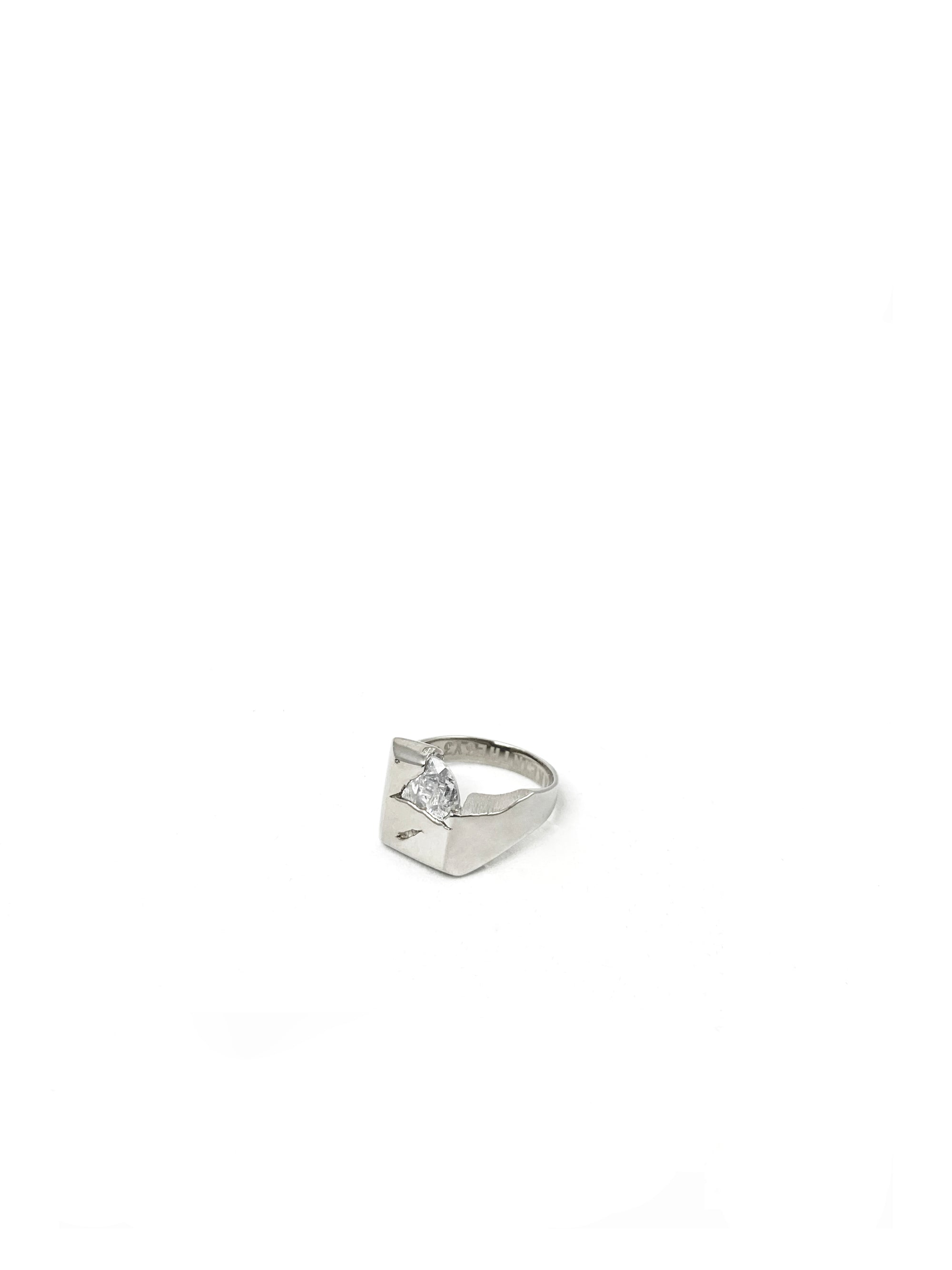 WHITE STONE IN THE SQUARE RING I